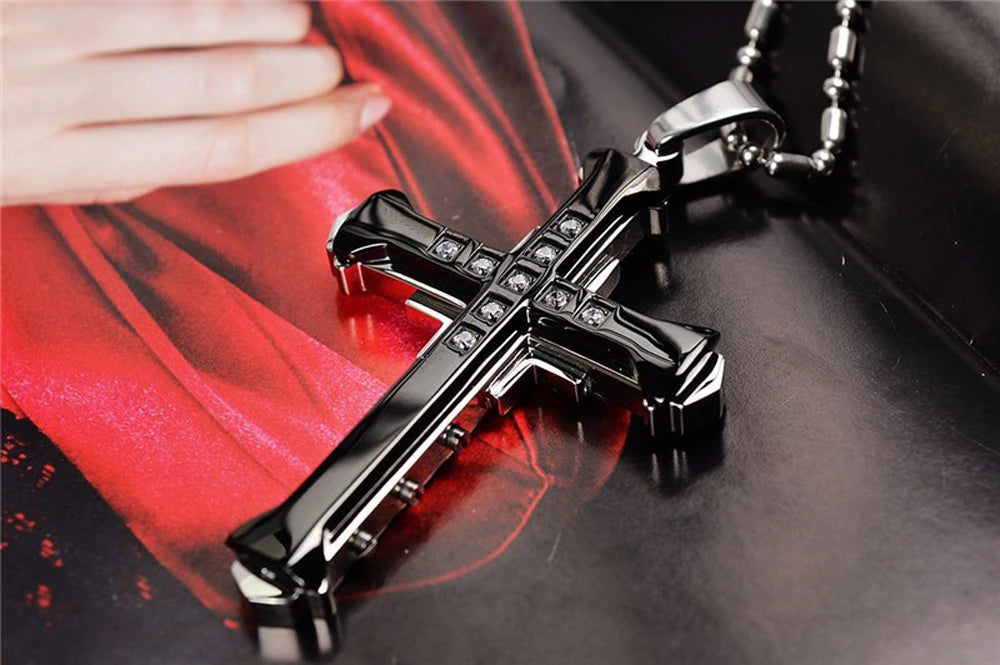 📿 Trendy Zinc Alloy Cross Pendant Necklace – Stylish & Meaningful Accessory for Any Occasion