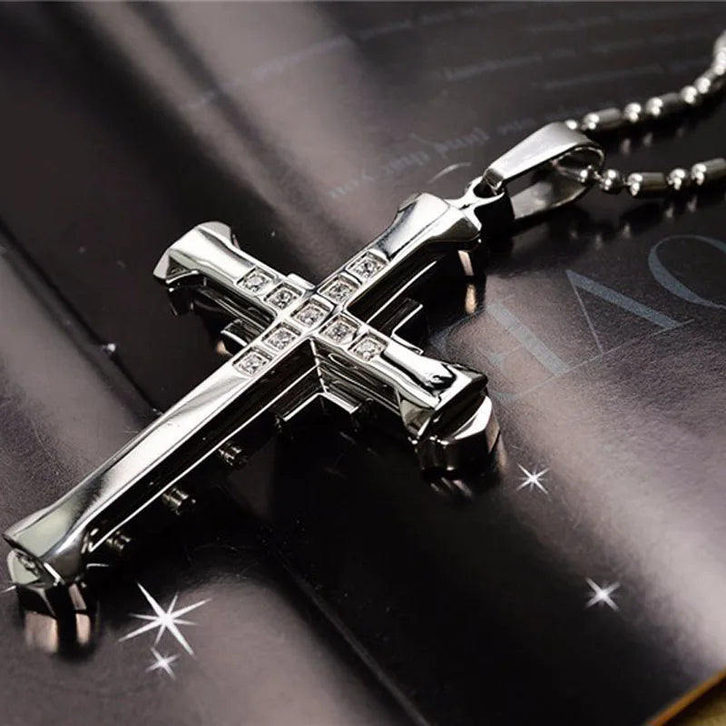 📿 Trendy Zinc Alloy Cross Pendant Necklace – Stylish & Meaningful Accessory for Any Occasion